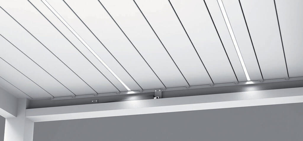 pergola-bioclimatique-eclairge-led-sur-lames